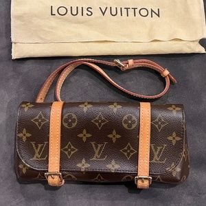 Authentic Louis Vuitton waist bag bumbag pochette fanny pack